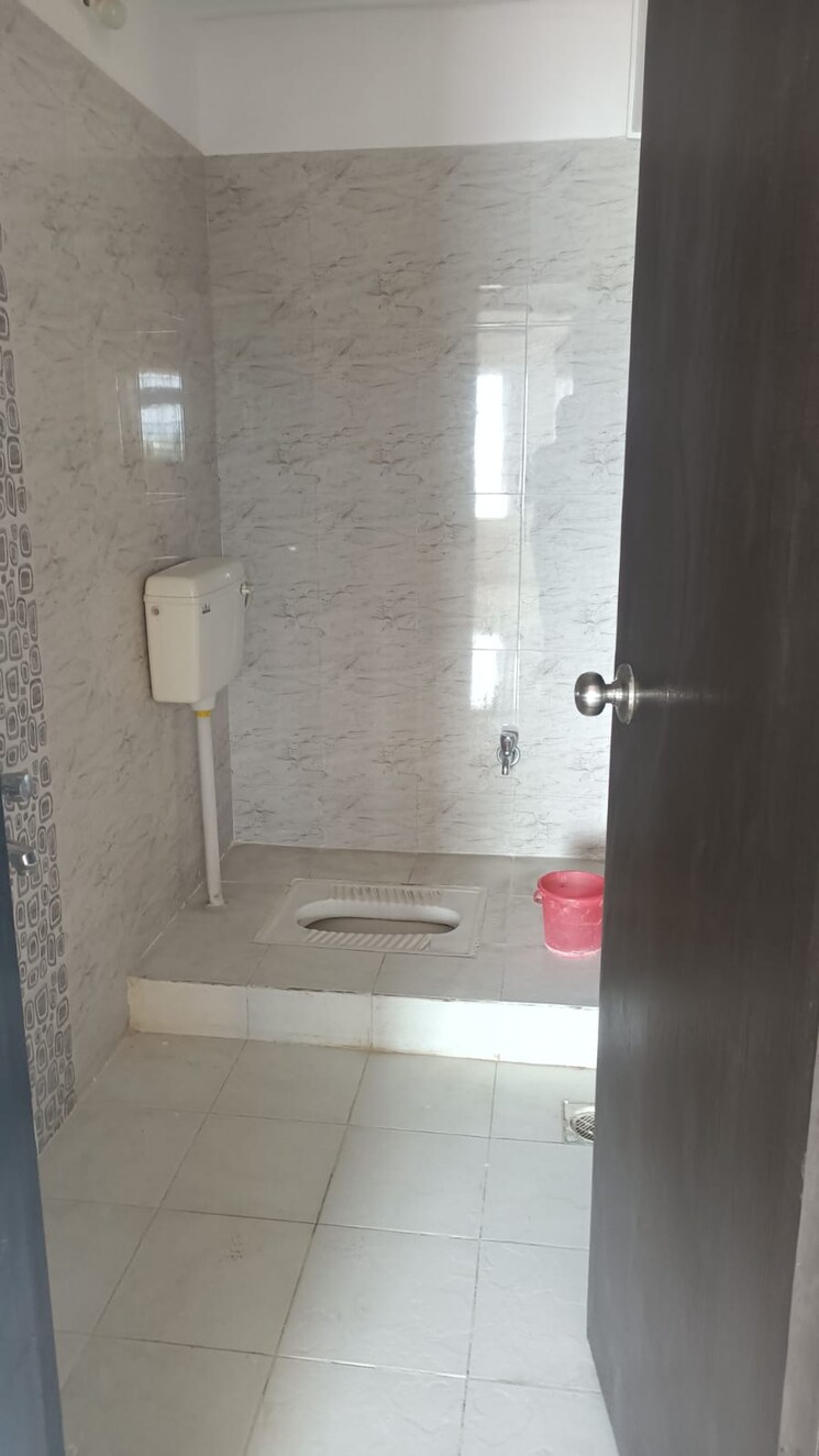 Bathroom, royal-enrich 2 Bedroom 1075 Sq.Ft. Apartment In Magarpatta City Pune 7326481