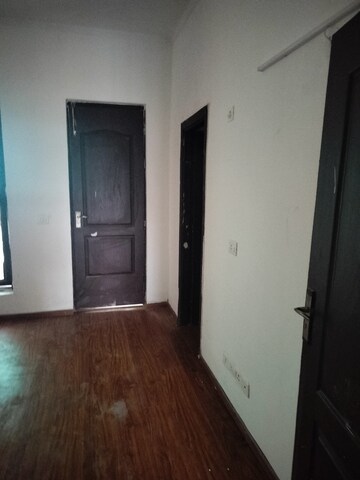 Furnished Amenities in 3 BHK Apartment at Amrapali Leisure Park, Amrapali Leisure Valley – for Sale