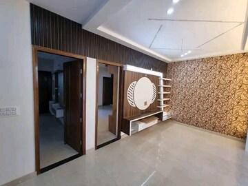 Room in 6 BHK Independent House at Dasmesh Nagar – for Sale