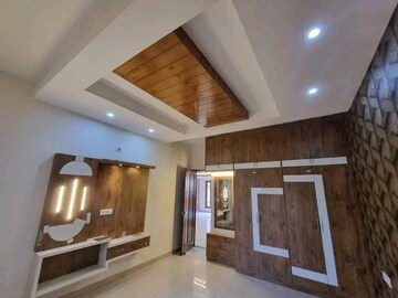 Room in 6 BHK Independent House at Dasmesh Nagar – for Sale