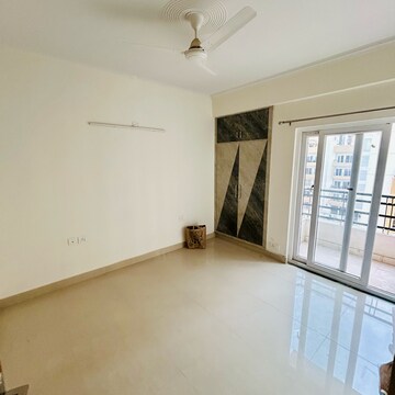 2 BHK Apartment For Sale in Amrapali Centurian Park, Amrapali Dream Valley