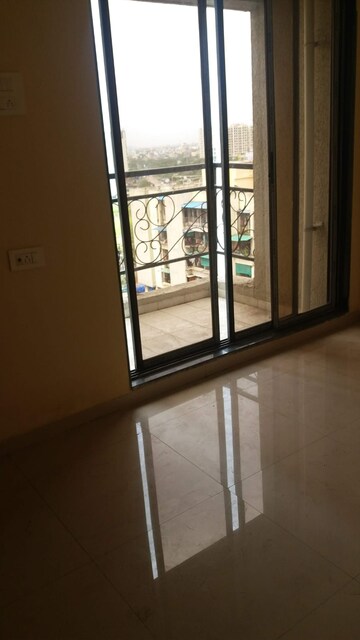 Room in 1 BHK Apartment at Ghansoli – for Sale