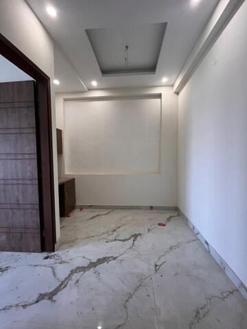 Room in 3 BHK Independent House at Gms Road – for Sale