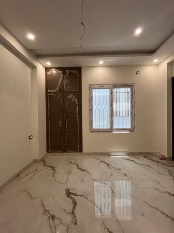 Room in 3 BHK Independent House at Gms Road – for Sale