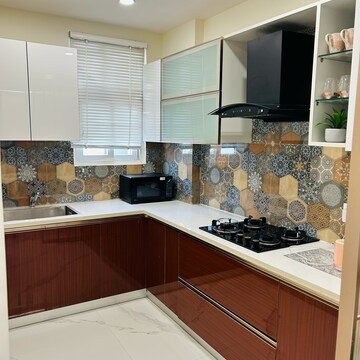 Kitchen in 2.5 BHK Builder Floor at JMS Primeland, Sector 95a – for Sale