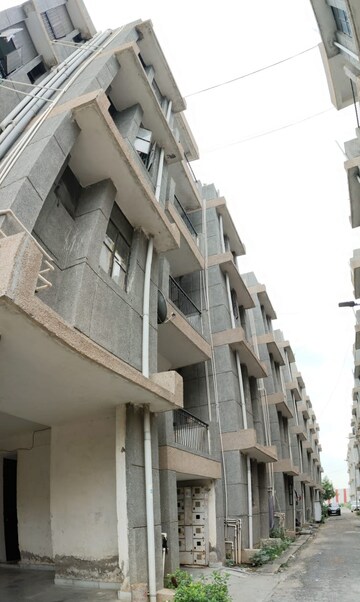 1 BHK Apartment – Exterior View View at Sector 10 Greater Noida - for Sale