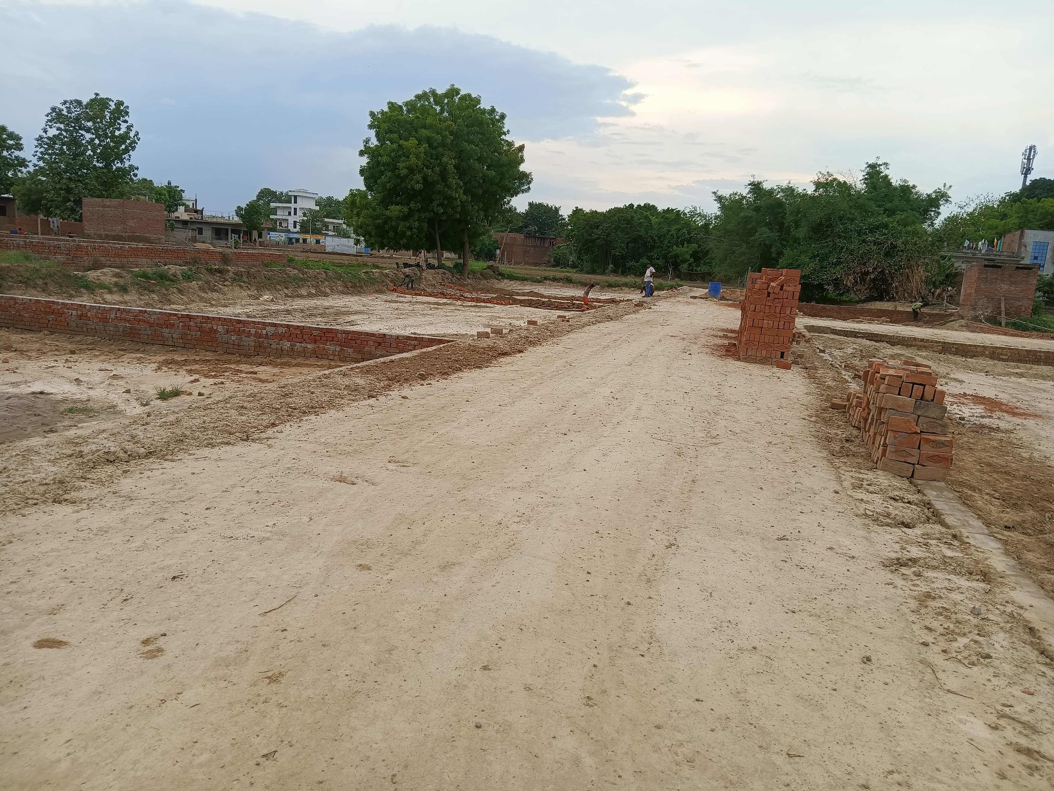 Plot For Resale in Kaazi Sarai Varanasi  7327654