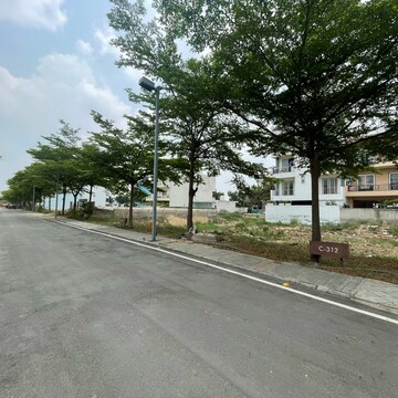 Parking in  Plot at BPTP Amstoria Plot, Sector 102 – for Sale