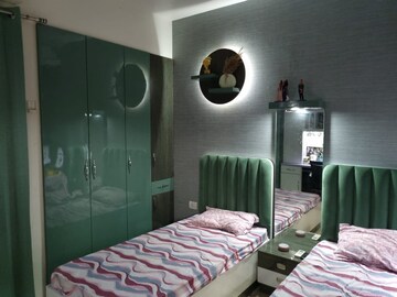 Bedroom in 5 BHK Builder Floor at Sector 21c – for Sale