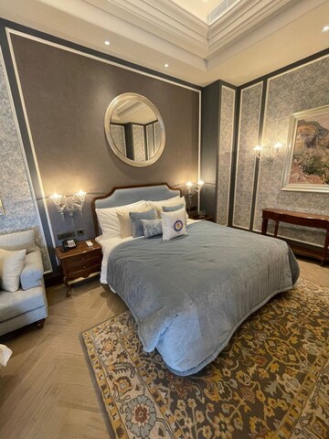 Living Room in 5 BHK Builder Floor at Sector 21c – for Sale