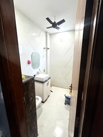 Bathroom in 3.5 BHK Builder Floor at Sector 28 – for Sale