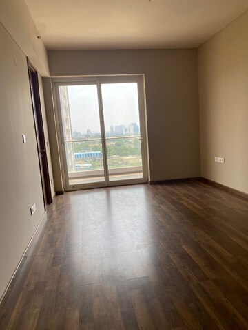 Room in 3 BHK Apartment at Emaar Digi Homes, Sector 62 – for Sale