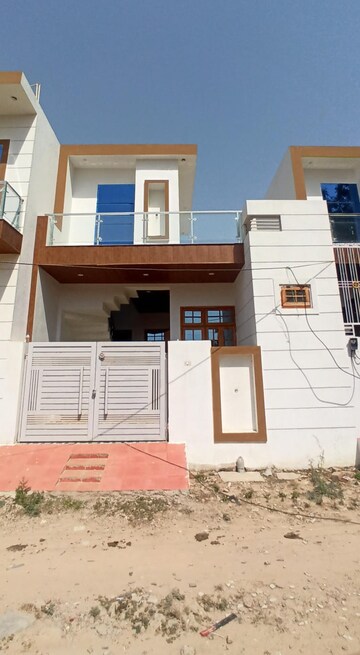 2 BHK Independent House For Sale in Chinhat