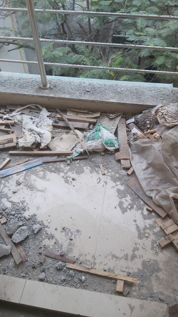 Balcony in 2.5 BHK Builder Floor at Samaspur Village – for Sale