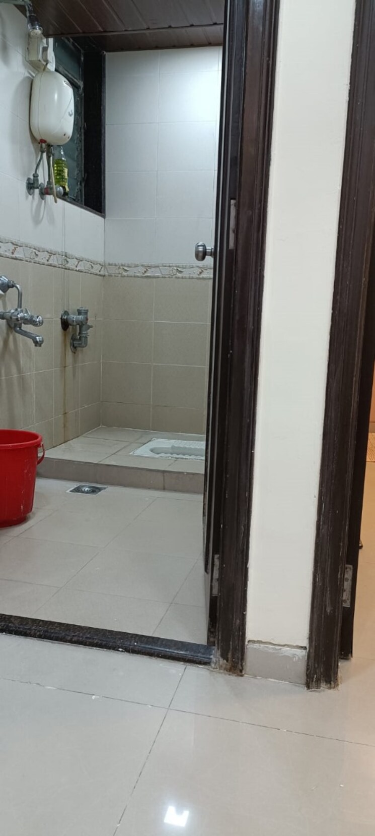 Bathroom, omkar-om-residency 1 Bedroom 550 Sq.Ft. Apartment In Parel Mumbai 7328605