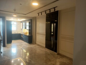 Room in 3 BHK Builder Floor at Janakpuri – for Sale