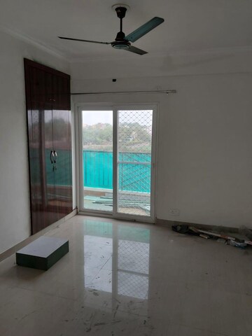Room in 2 BHK Apartment at KW Srishti, Raj Nagar Extension – for Sale