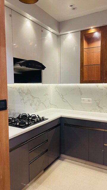 Kitchen in 3 BHK Apartment at Omaxe The Palace, Gomti Nagar – for Sale