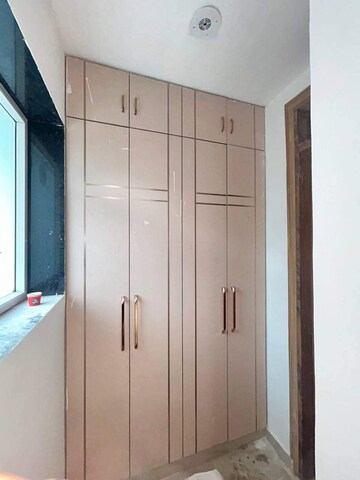 Attached Bathroom in 4 BHK Builder Floor at Green Fields Colony – for Sale