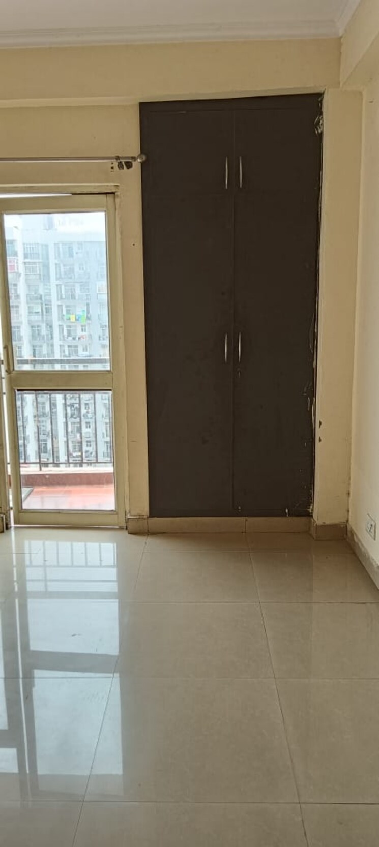 Room, aims-golf-city 2.5 Bedroom 1150 Sq.Ft. Apartment In Sector 75 Noida 7329178