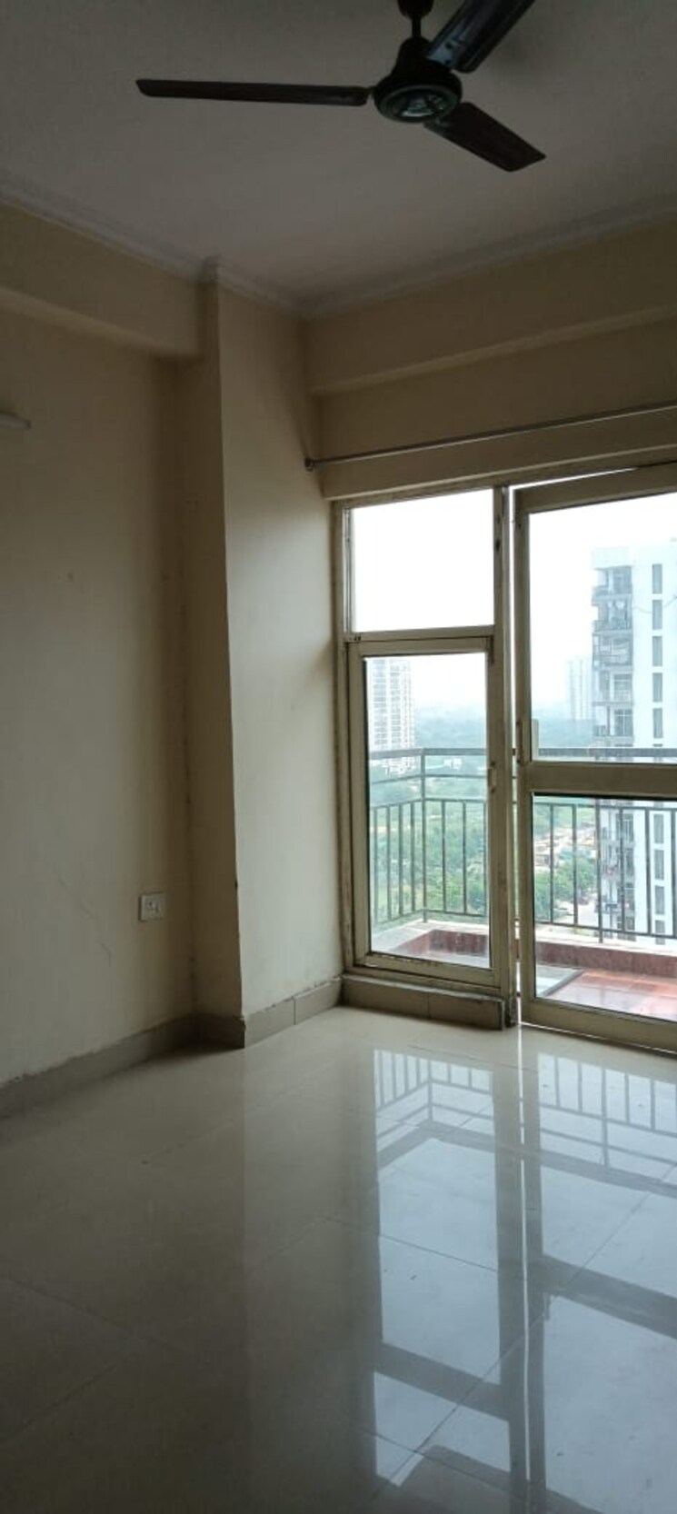 Room, aims-golf-city 2.5 Bedroom 1150 Sq.Ft. Apartment In Sector 75 Noida 7329178