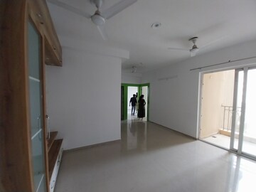 2.5 BHK Apartment For Resale in Mahagun Maverick Noida Ext Sector 16c Greater Noida  7329230