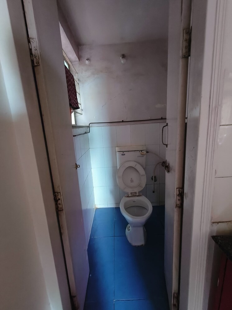 Bathroom, dsk-saptasur 2 Bedroom 954 Sq.Ft. Apartment In Dhayari Pune 7329308