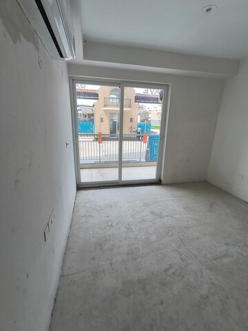 Room in 3 BHK Apartment at Sector 85 – for Sale
