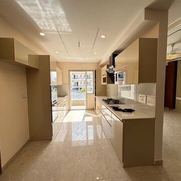 Kitchen in 3 BHK Builder Floor at Sector 48 – for Sale