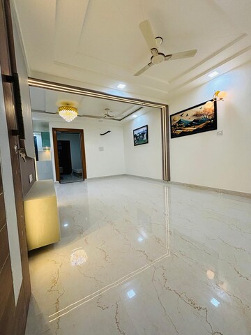Room in 3 BHK Apartment at Shree Ganesham The Antalyas, Mangyawas – for Sale