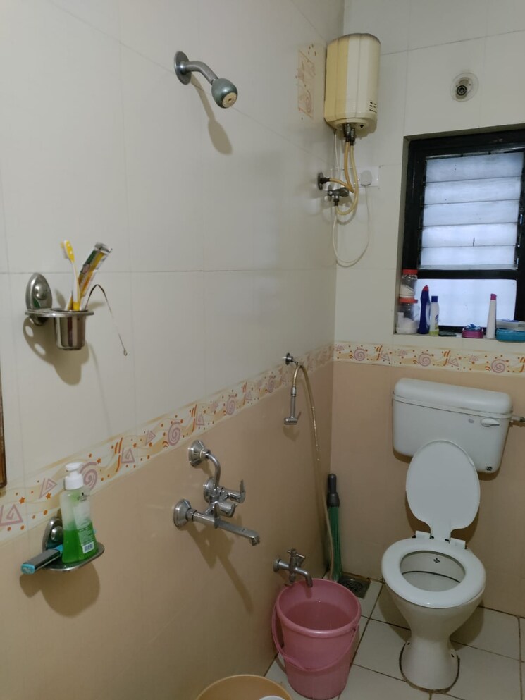 Bathroom, kohinoor-classy-marvel 2 Bedroom 1000 Sq.Ft. Apartment In Nigdi Pune 7329979