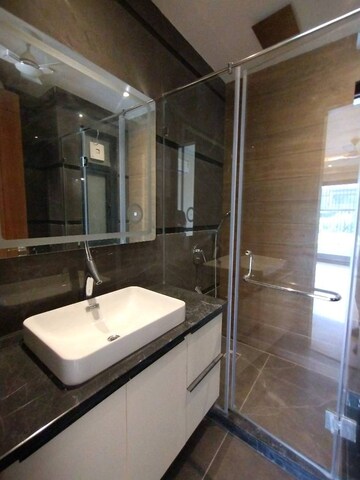 Attached Bathroom in 4 BHK Builder Floor at Dlf Phase I – for Sale