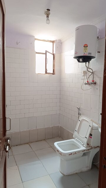 Bathroom in 2.5 BHK Apartment at Sector 23 Dwarka – for Sale