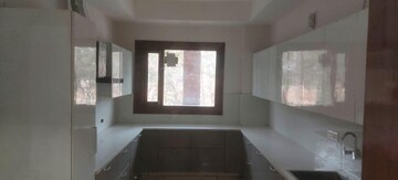 Kitchen in 3 BHK Builder Floor at Sector 82 – for Sale