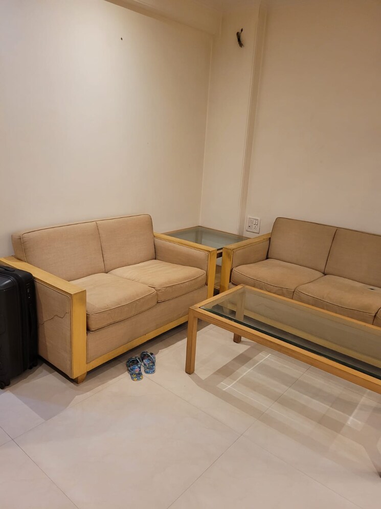 Living Room, lake-view-bandra 2 Bedroom 750 Sq.Ft. Apartment In Bandra West Mumbai 7330510