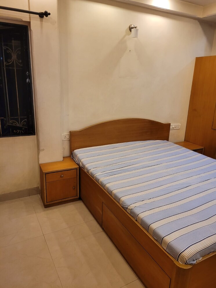 Bedroom, lake-view-bandra 2 Bedroom 750 Sq.Ft. Apartment In Bandra West Mumbai 7330510