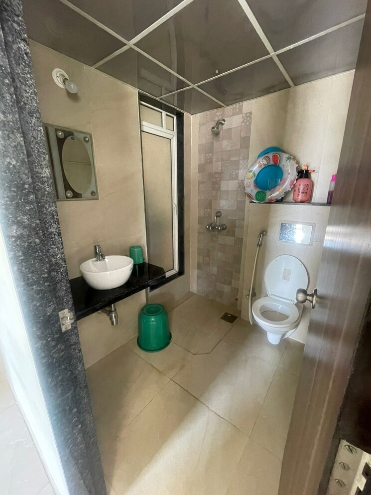 Bathroom, jp-north-estella 2 Bedroom 694 Sq.Ft. Apartment In Mira Road Thane 7330725