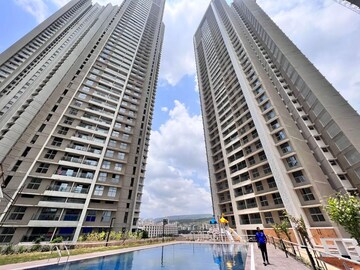 2 BHK Apartment For Sale in SD Astron Tower, Kandivali East