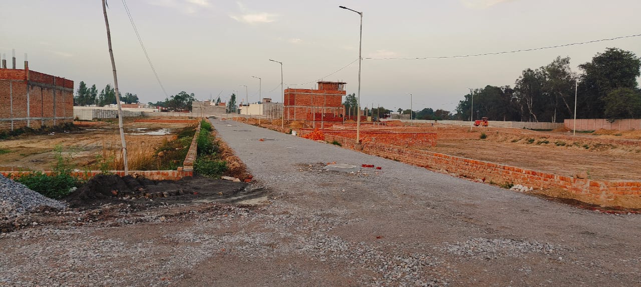 Plot For Resale in Kisan Path Lucknow  7330886