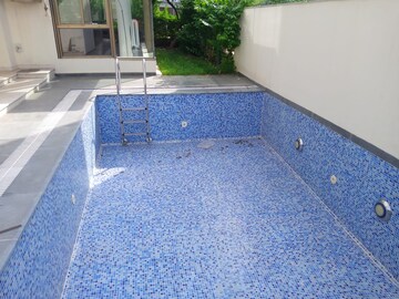 Bedroom in 4 BHK Villa at Tata Raheja Raisina Residency, Sector 59 – for Sale