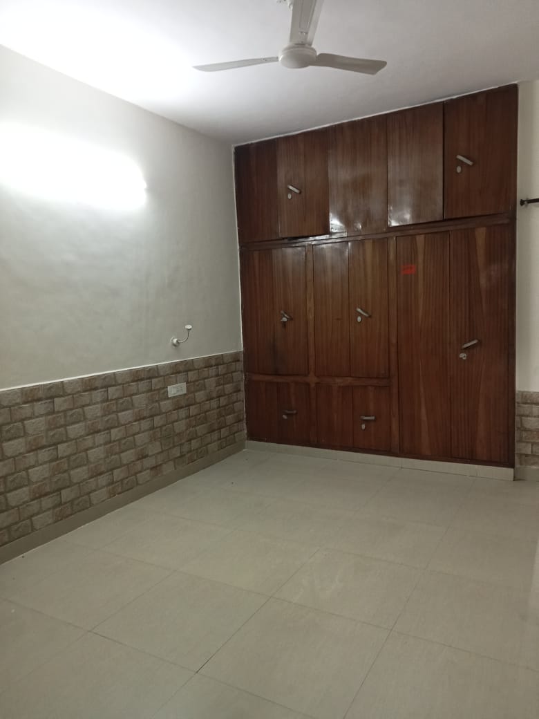 1 RK Independent House For Rent in Sector 14 Faridabad  7331242