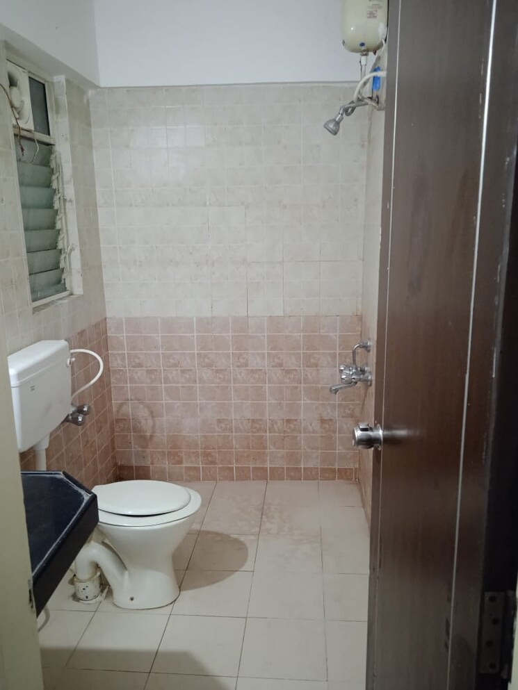 Bathroom, surana-zinnea 2 Bedroom 1250 Sq.Ft. Apartment In Bavdhan Pune 7331522