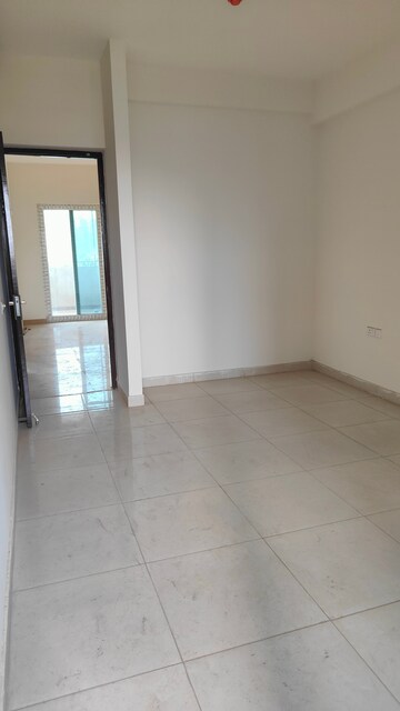 Room in 4 BHK Apartment at Apex Alphabet, Tech Zone 4 Greater Noida – for Sale