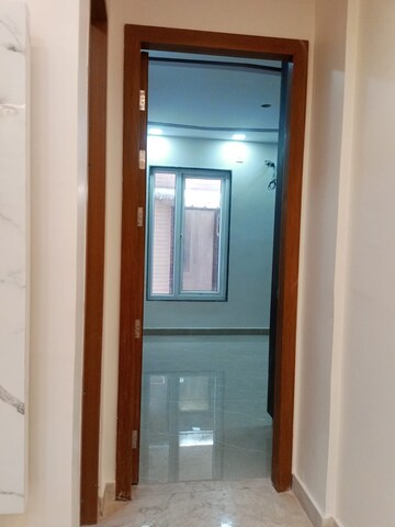 Building Lobby in 3 BHK Builder Floor at New Rajinder Nagar – for Sale