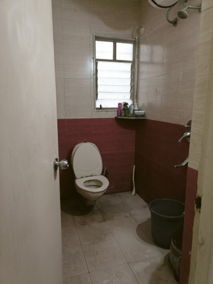 Bathroom, prabhat-apartment 3 Bedroom 1400 Sq.Ft. Apartment In Prabhat Road Pune 7331886