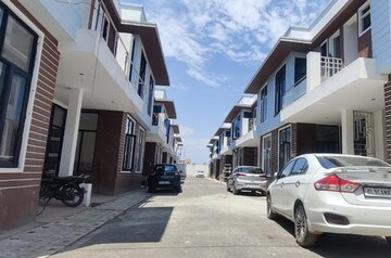 4 BHK Villa – Exterior View View at Sector 82 - for Sale