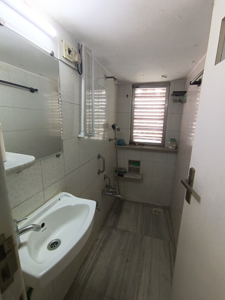 Bathroom, monica-apartments-cuffe-parade 1 Bedroom 500 Sq.Ft. Apartment In Cuffe Parade Mumbai 7332046