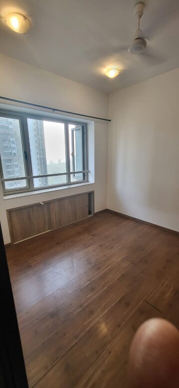 Room in 3 BHK Apartment at Lodha Primero, Mahalaxmi – for Sale