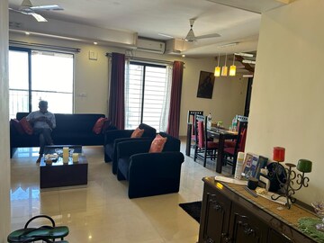 Master Bedroom in 3 BHK Apartment at Pride Platinum, Baner – for Sale