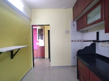 Room in 2 BHK Apartment at Shakuntal CHS, Kopar Khairane – for Sale